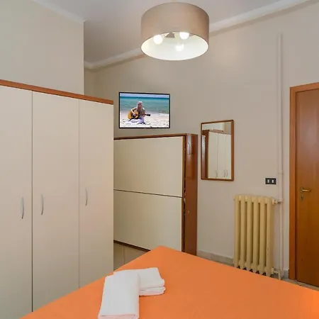 Grazia 2* Viareggio
