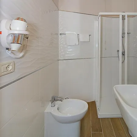 Hotel Grazia Viareggio