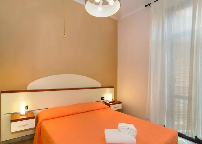 Grazia 2* Виареджо