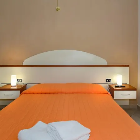 Grazia 2* Viareggio