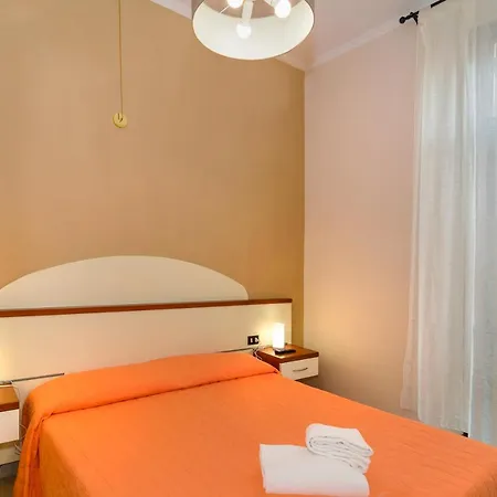 Grazia 2* Viareggio